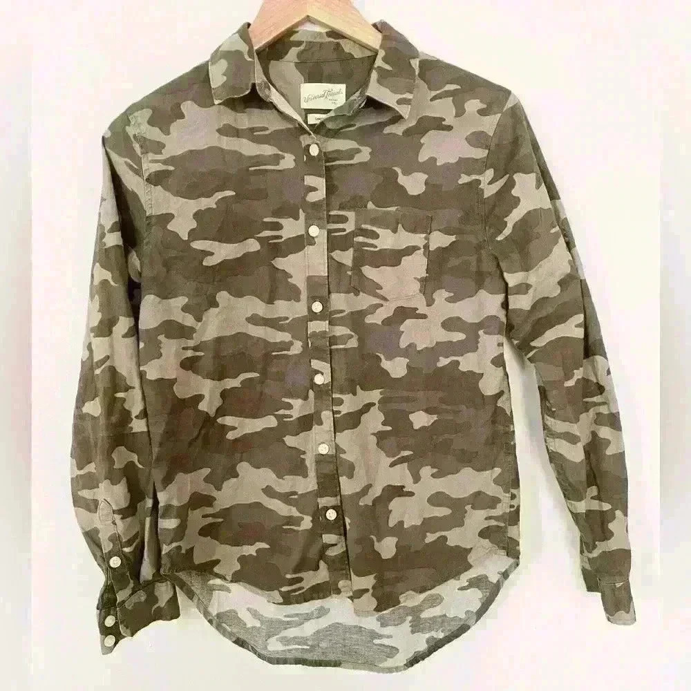 Universal Thread Goods XS Camden Shirt Camo Camouflage Olive Green Long Sleeve
